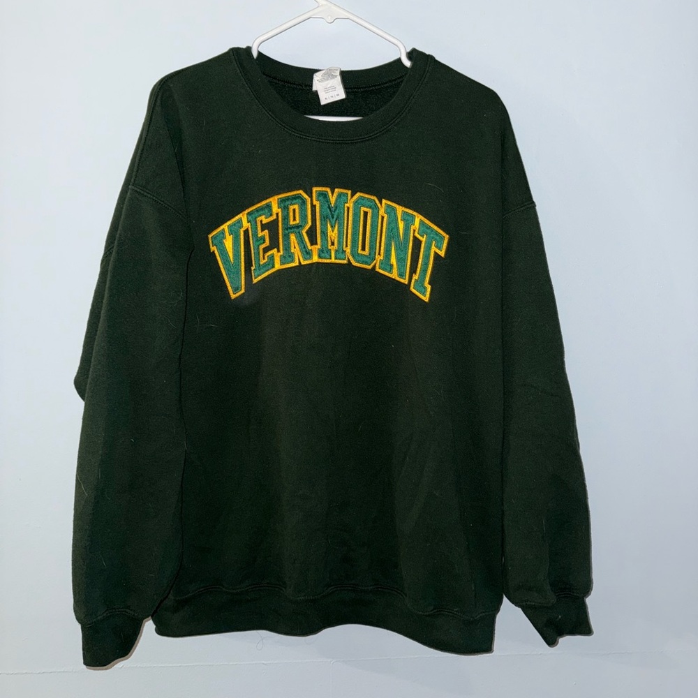 Gildan Black Crewneck Sweater with Vermont Print